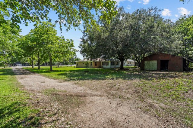 5108 Fm 1765, La Marque, TX 77568