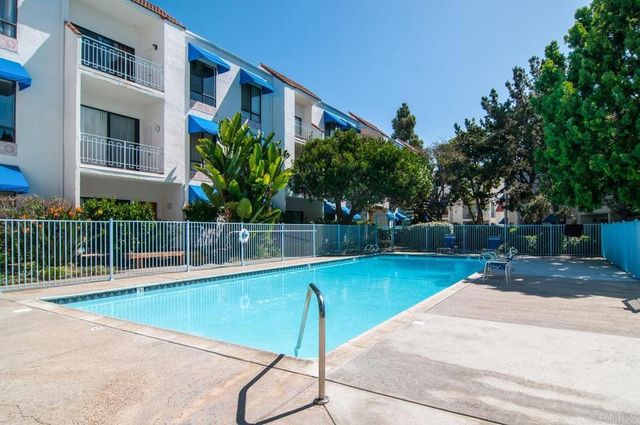 8328 Regents Road 1K, San Diego, CA 92122