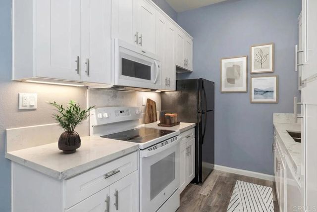 8328 Regents Road 1K, San Diego, CA 92122