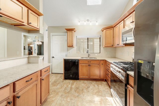 2202 Warfield WAY, Austin, TX 78728