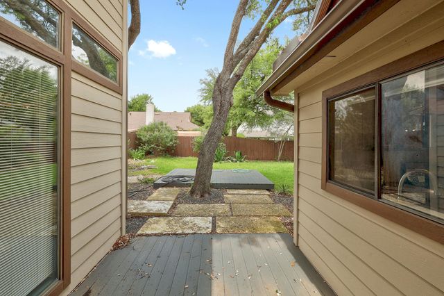 2202 Warfield WAY, Austin, TX 78728