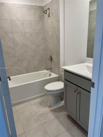 2435 SE 11th Street, Homestead, FL 33035