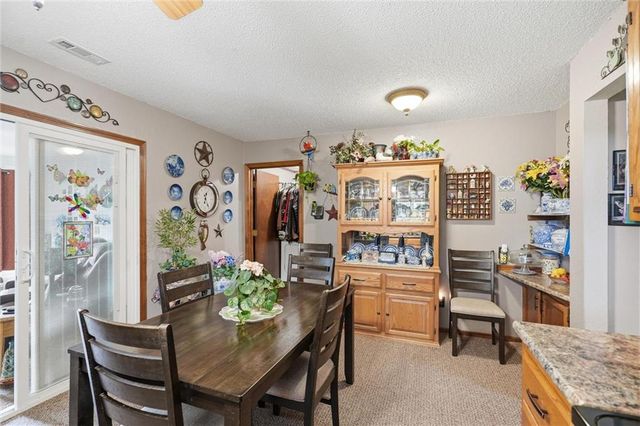 1400 E 123rd Terrace, Olathe, KS 66061