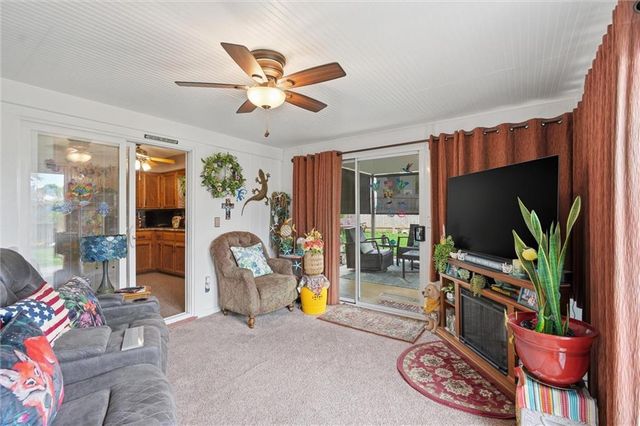 1400 E 123rd Terrace, Olathe, KS 66061
