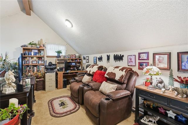 1400 E 123rd Terrace, Olathe, KS 66061