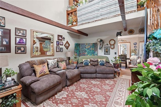 1400 E 123rd Terrace, Olathe, KS 66061
