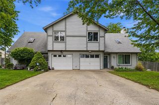 1400 E 123rd Terrace, Olathe, KS 66061