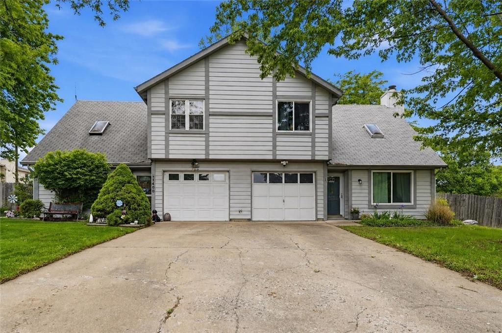 1400 E 123rd Terrace, Olathe, KS 66061