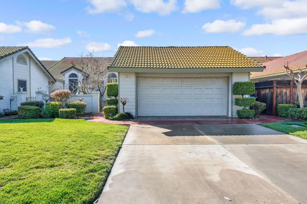 Image 2 of property listing at 1229 W Bullard Avenue # 103, Fresno, CA 93711