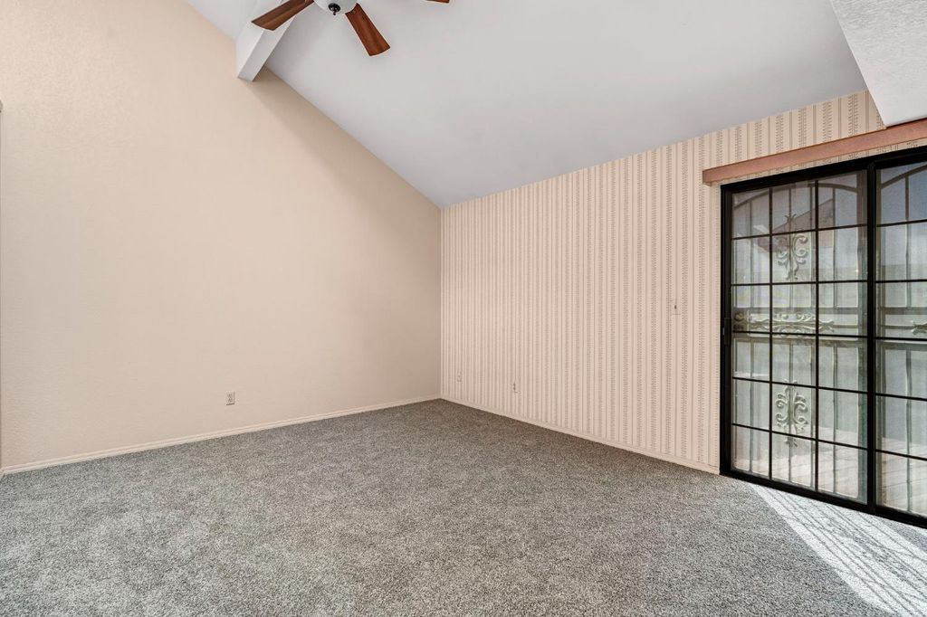 Image 24 of property listing at 1229 W Bullard Avenue # 103, Fresno, CA 93711