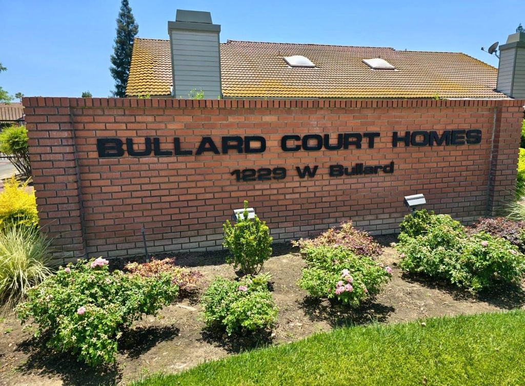 Image 27 of property listing at 1229 W Bullard Avenue # 103, Fresno, CA 93711