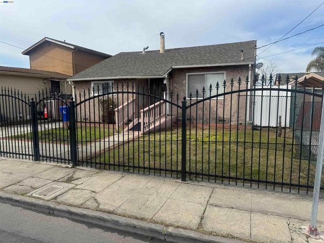 1021 1021 72nd Ave, Oakland, CA 94621