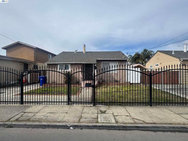 1021 1021 72nd Ave, Oakland, CA 94621