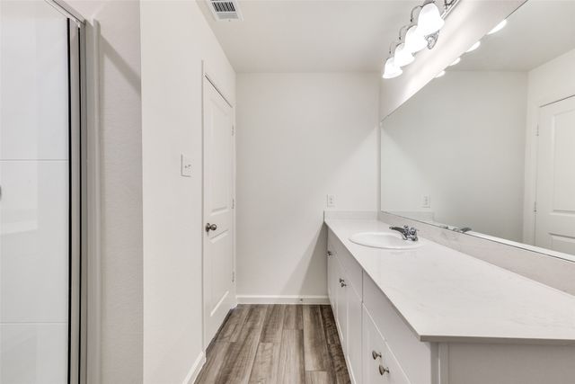 5516 Brownstone Lane, Fort Worth, TX 76036