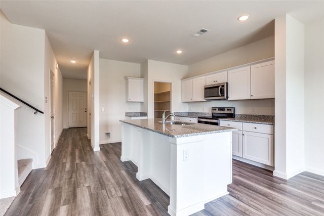 5516 Brownstone Lane, Fort Worth, TX 76036