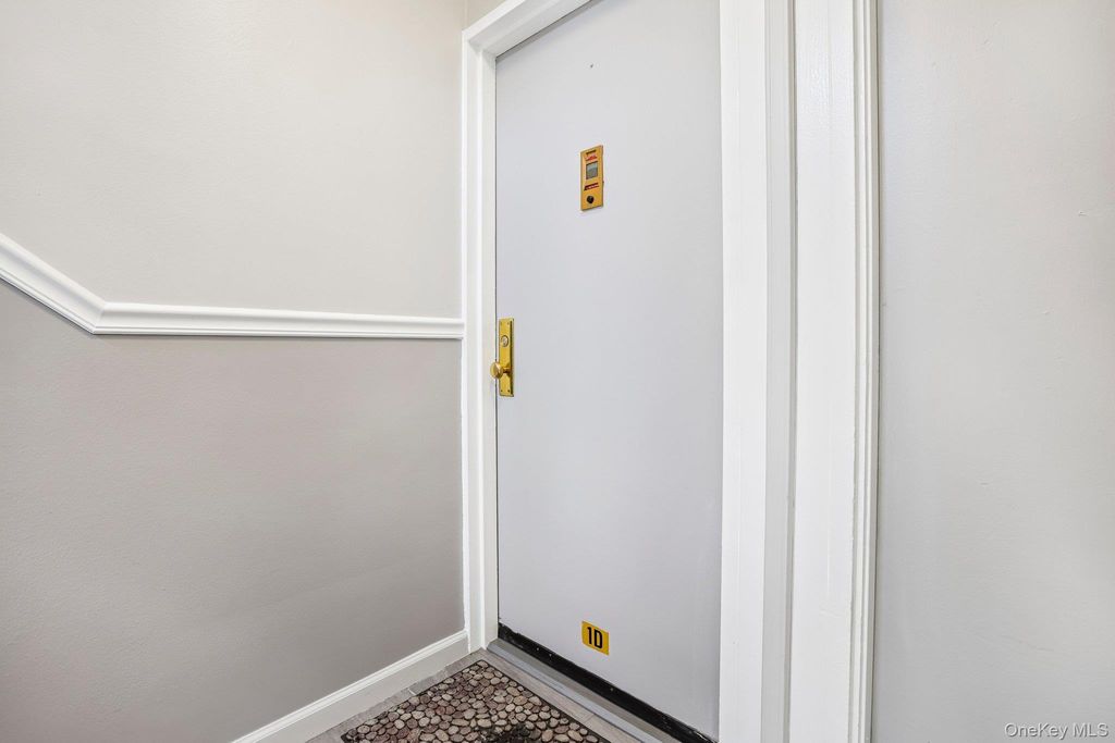 8 Dehaven Drive 1D, Yonkers, NY 10703 — photo 2