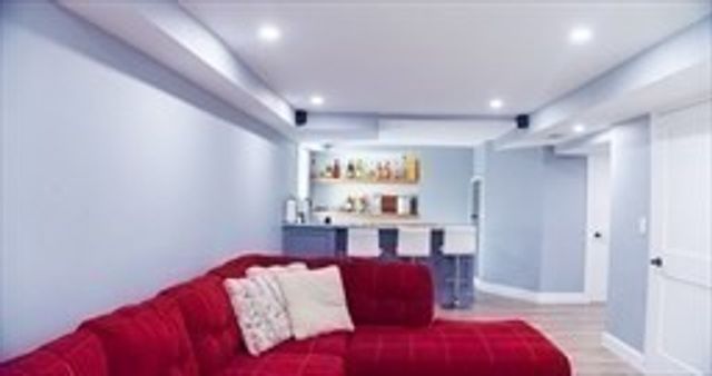 35 Trask Rd, Plymouth, MA 02360