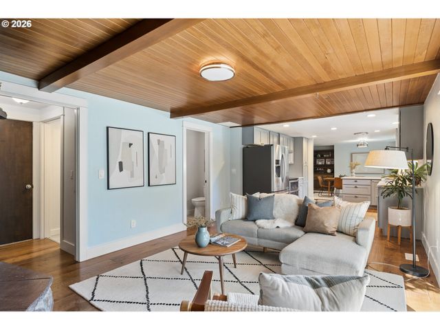 16890 Se CARMEL Ct, Milwaukie, OR 97267