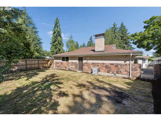 16890 Se CARMEL Ct, Milwaukie, OR 97267
