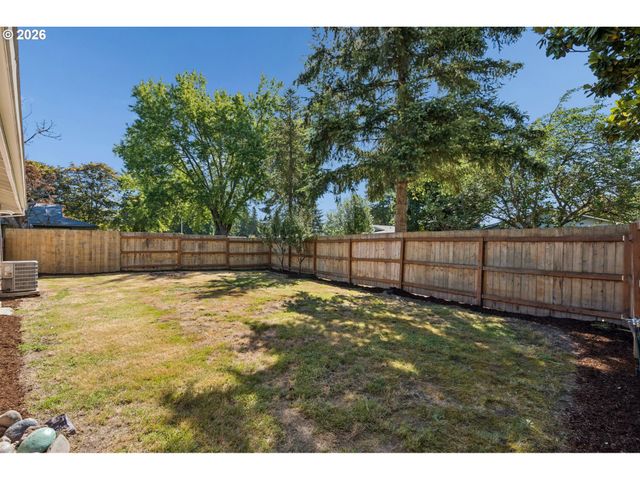 16890 Se CARMEL Ct, Milwaukie, OR 97267