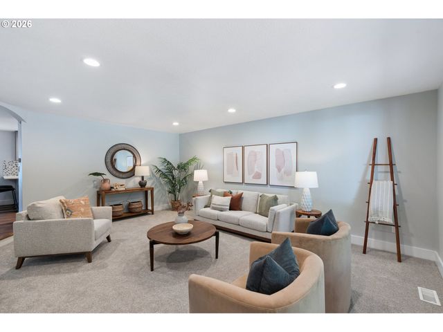 16890 Se CARMEL Ct, Milwaukie, OR 97267