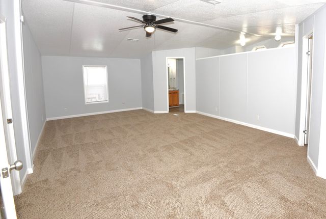 1181 Los Cristantemos Court SE, Los Lunas, NM 87031