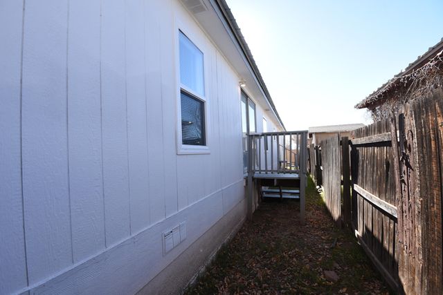 1181 Los Cristantemos Court SE, Los Lunas, NM 87031