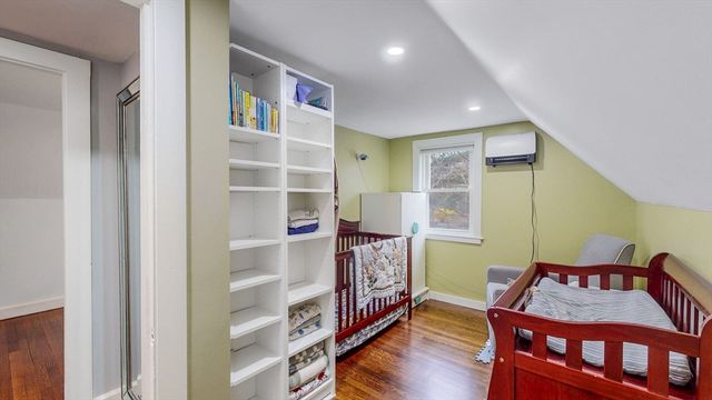 786 E Ashland St, Brockton, MA 02302