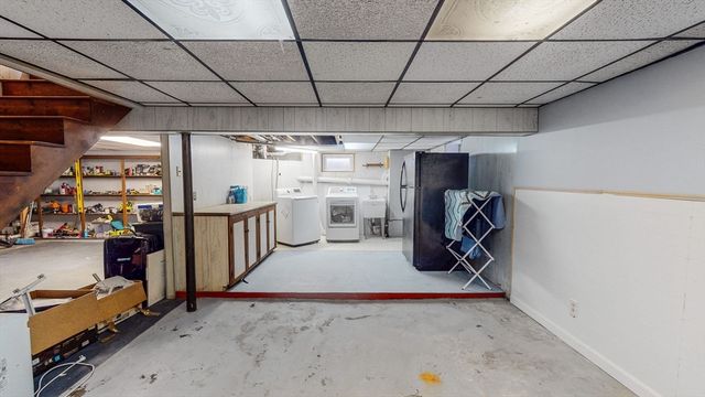 786 E Ashland St, Brockton, MA 02302
