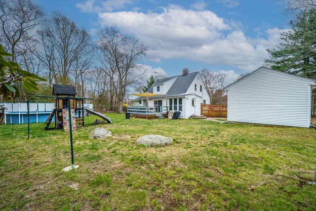 786 E Ashland St, Brockton, MA 02302