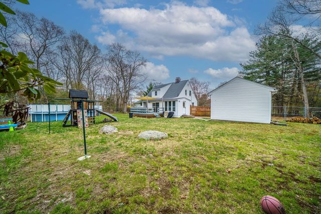 786 E Ashland St, Brockton, MA 02302