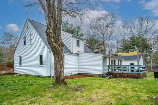 786 E Ashland St, Brockton, MA 02302