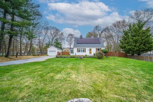786 E Ashland St, Brockton, MA 02302