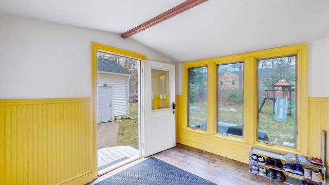 786 E Ashland St, Brockton, MA 02302
