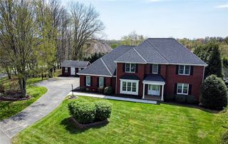 213 Seminole Trl, Center Twp, PA 16001