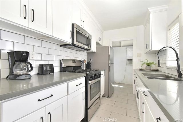 757 759 N Loma Vista, Long Beach, CA 90813