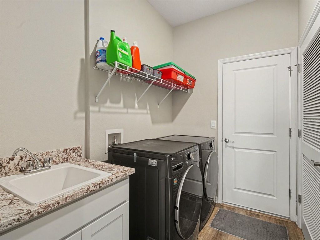 Image 17 of property listing at 18110 BEACH RANCH TERRACE, Bradenton, FL 34211