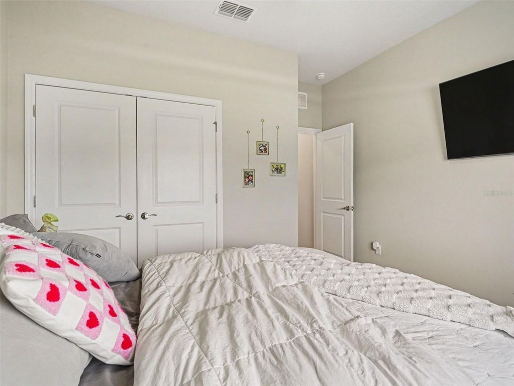 Image 24 of property listing at 18110 BEACH RANCH TERRACE, Bradenton, FL 34211