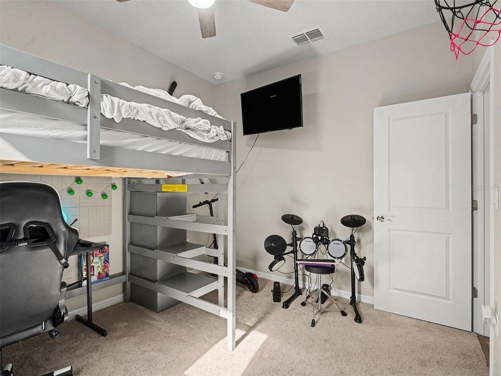 Image 27 of property listing at 18110 BEACH RANCH TERRACE, Bradenton, FL 34211