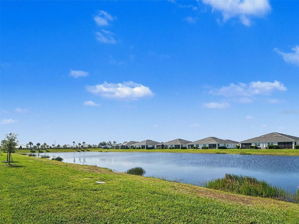 Image 4 of property listing at 18110 BEACH RANCH TERRACE, Bradenton, FL 34211