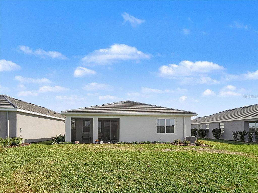 Image 5 of property listing at 18110 BEACH RANCH TERRACE, Bradenton, FL 34211