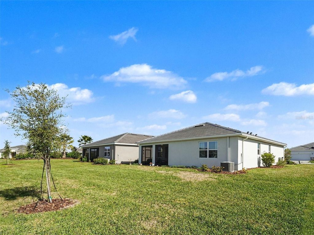 Image 7 of property listing at 18110 BEACH RANCH TERRACE, Bradenton, FL 34211