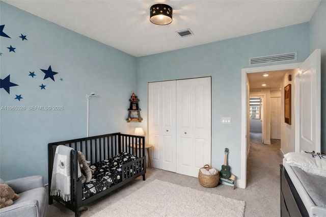 8001 NW 41st St F-109, Doral, FL 33166