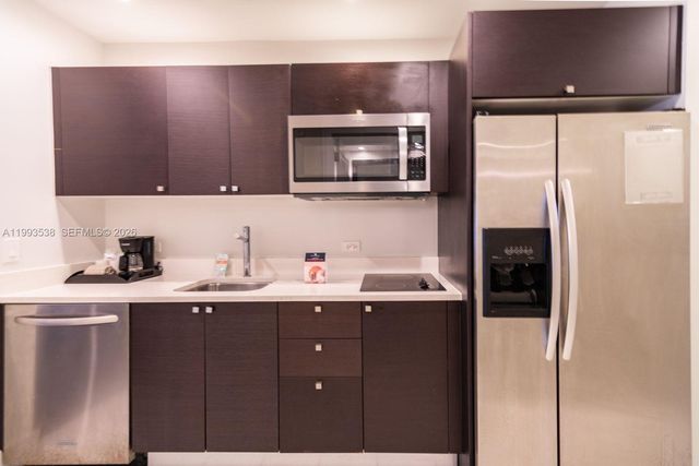 5300 NW 87th Ave 1407, Doral, FL 33178