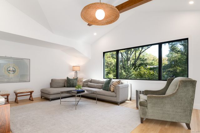 12 Libby Lane, Darien, CT 06820