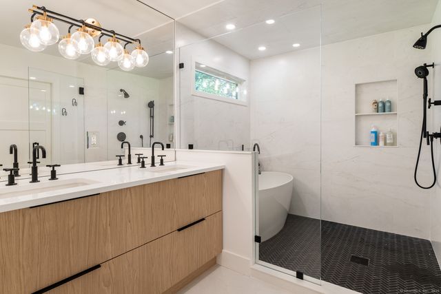 12 Libby Lane, Darien, CT 06820