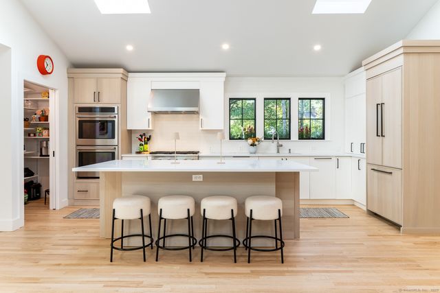 12 Libby Lane, Darien, CT 06820