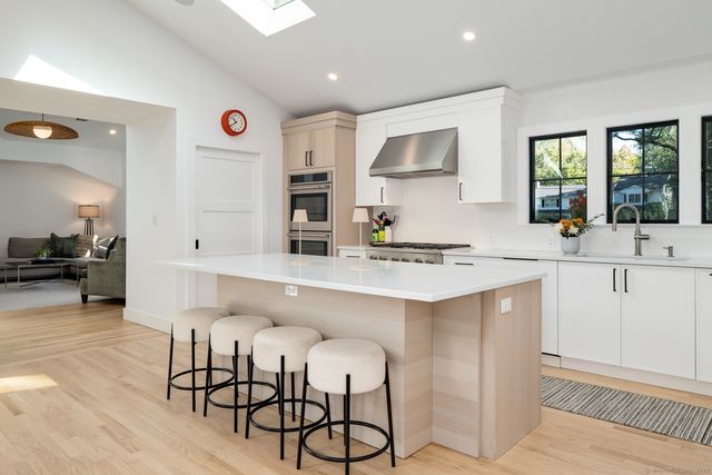 12 Libby Lane, Darien, CT 06820