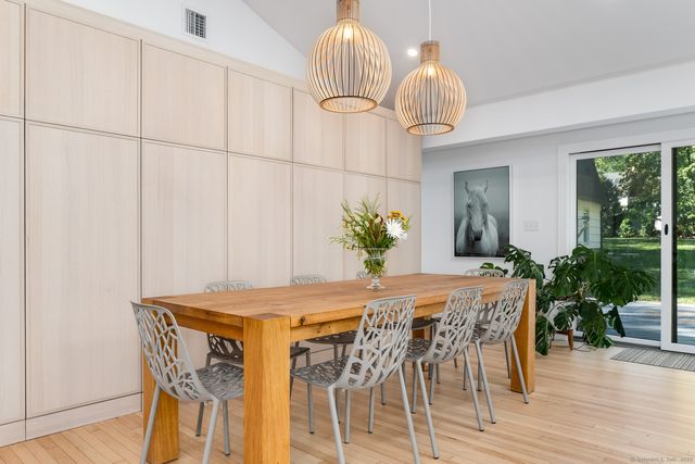 12 Libby Lane, Darien, CT 06820