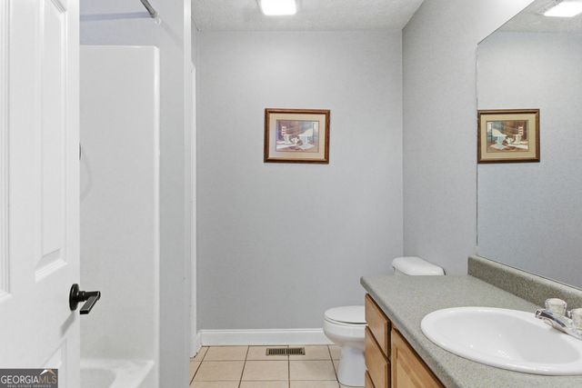 180 Rocky Shoals Trail, Mount Airy, GA 30563